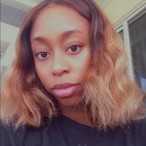 Meet your Posher, Jakeia